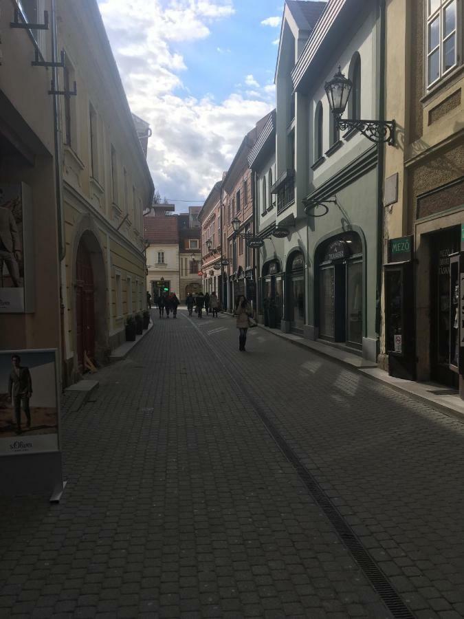 B&B Apartman Eger Exterior photo